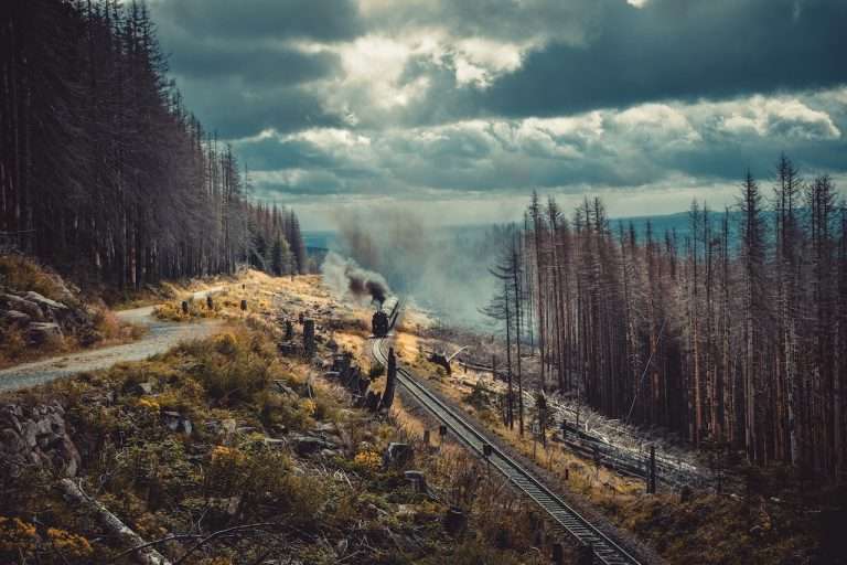 21 iconic train rides